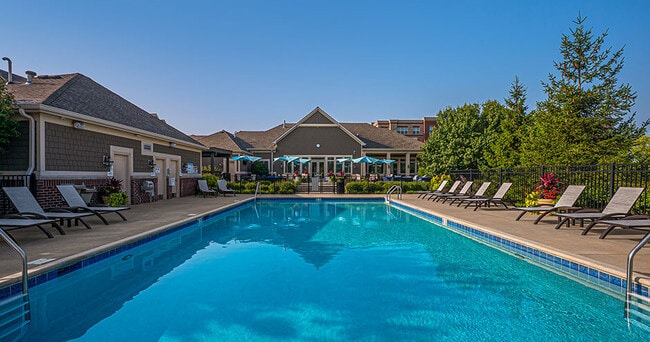 The Residences of Orland Park Crossing in Orland Park, IL - Building Photo - Building Photo