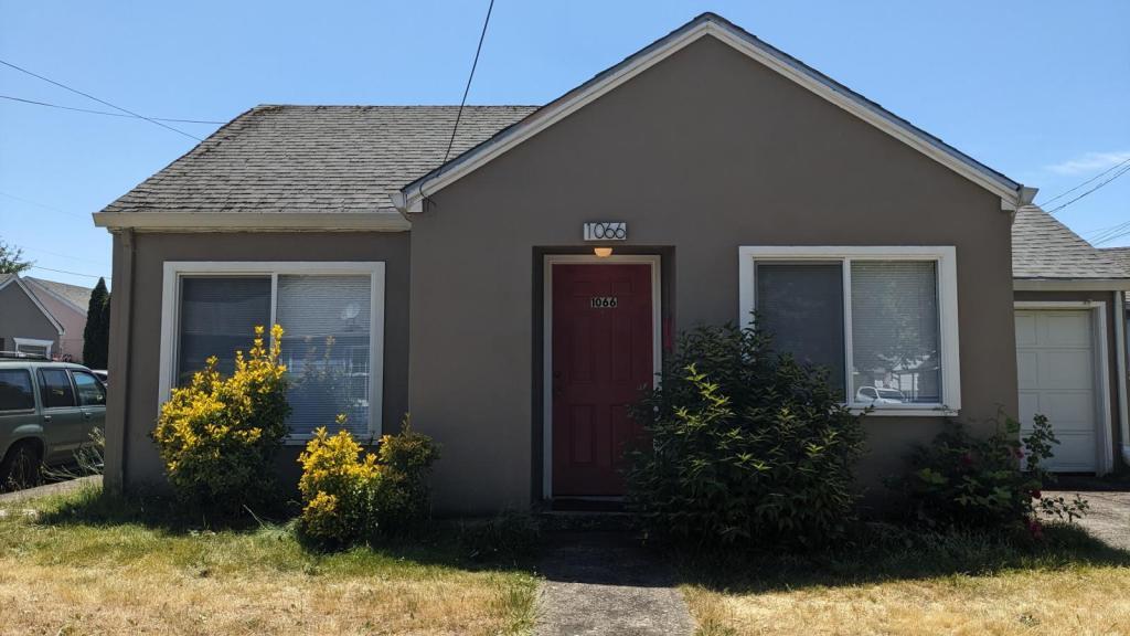 1038 Howard St SE in Salem, OR - Building Photo