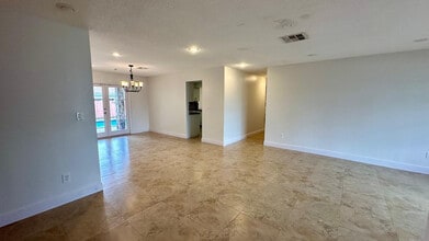 13005 SW 119th Terrace in Miami, FL - Building Photo - Building Photo