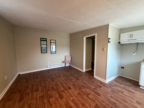 231 Main St in Brandenburg, KY - Building Photo - Building Photo