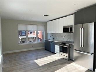 25 2nd St, Unit 203 in Chelsea, MA - Building Photo - Building Photo