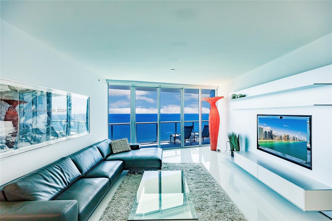 17001 Collins Ave, Unit 2308 in Sunny Isles Beach, FL - Building Photo