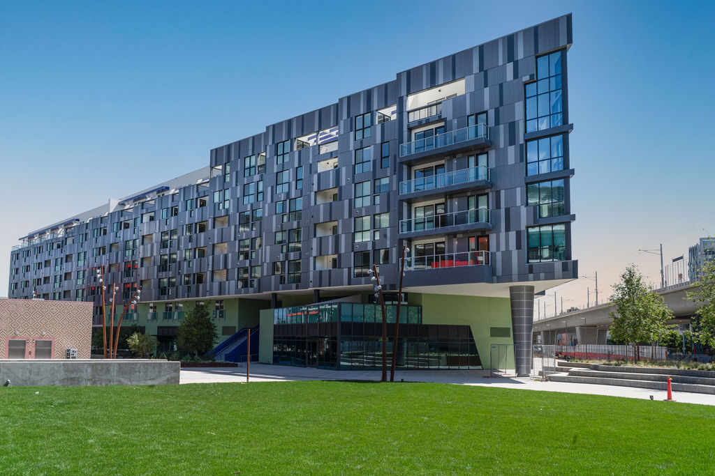 Upper Ivy Residences in Culver City, CA - Building Photo