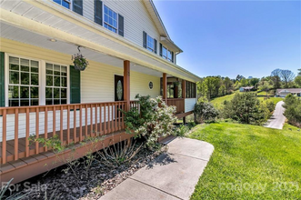 21 Locust Meadow Ln in Weaverville, NC - Building Photo - Building Photo