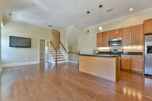 3 Savin Hill Ave in Boston, MA - Building Photo