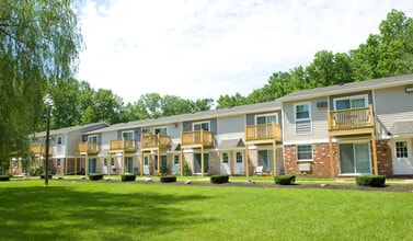 Woodcrest Apartments in Westville, NJ - Building Photo - Building Photo