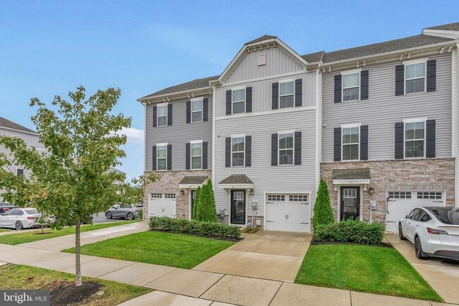 property at 21 Kohlmyer Dr
