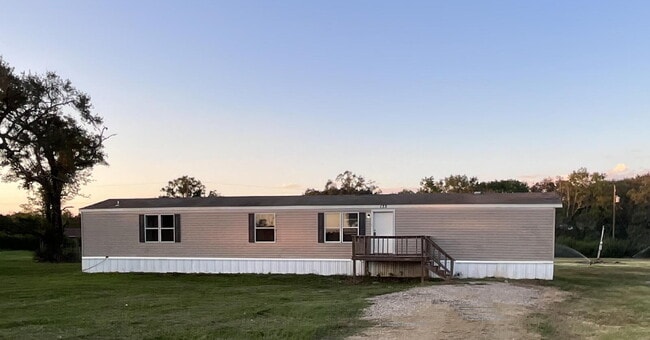 property at 133 Country Oaks St
