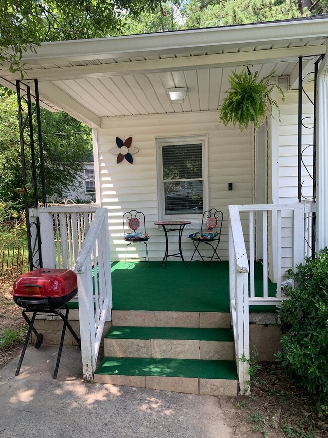 property at 242 Victory Dr SE