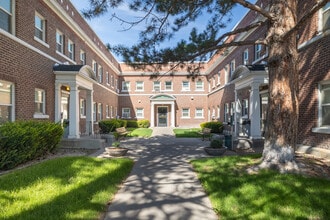 Courtyard Apartments in Twin Falls, ID - Foto de edificio - Building Photo