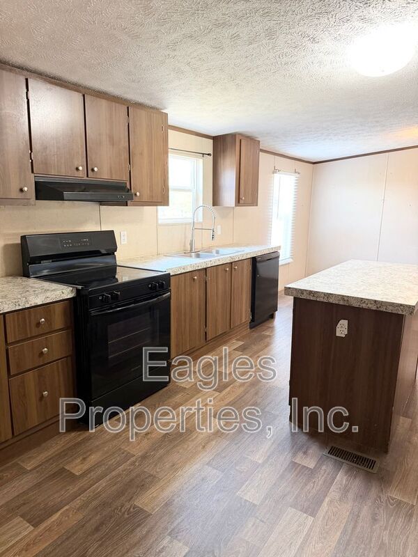 863 Pecan Rd in Dudley, NC - Building Photo - Building Photo