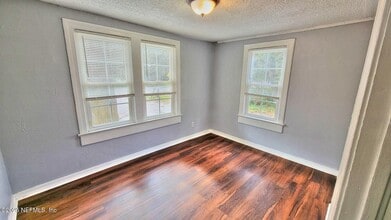 3553 Owen Ave in Jacksonville, FL - Building Photo - Building Photo