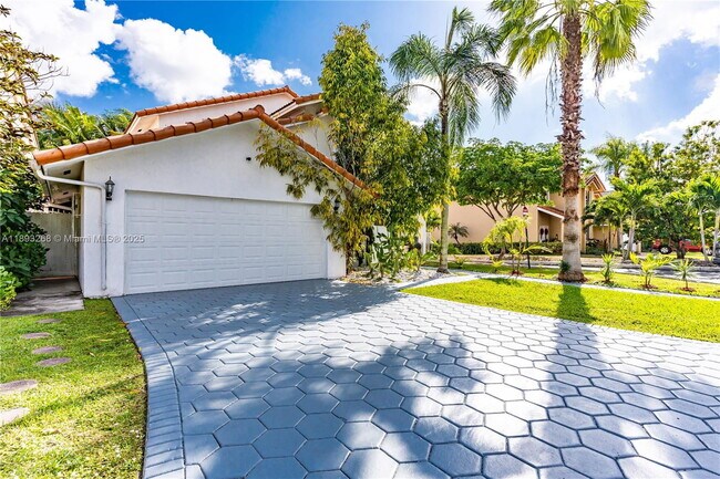 8908 SW 108th Cir in Miami, FL - Building Photo - Building Photo