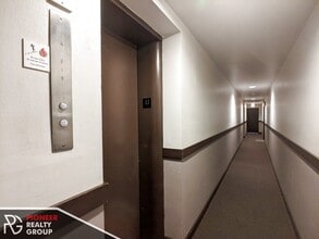 1427 N Dearborn St, Unit #1425-D2 in Chicago, IL - Building Photo - Building Photo
