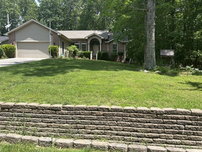 129 Ivy Ln in Crossville, TN - Building Photo - Building Photo