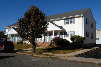 6-8 Vine St in Jamesburg, NJ - Building Photo - Building Photo