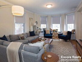 1284 Beacon St in Brookline, MA - Building Photo