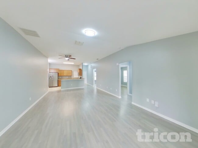 364 Winthrop Dr in Spring Hill, FL - Building Photo - Building Photo