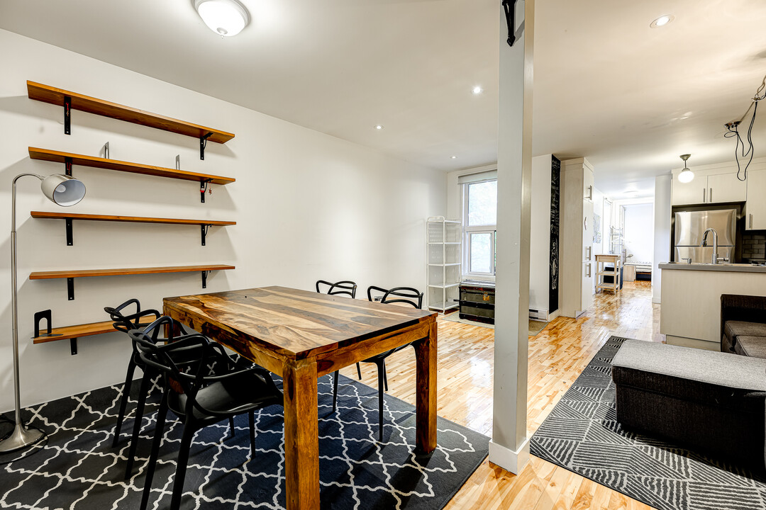 4066 Coloniale Av in Montréal, QC - Building Photo