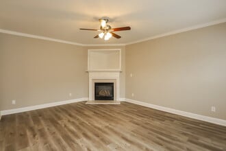 137 Sweetspring Way in Lawrenceville, GA - Building Photo - Building Photo