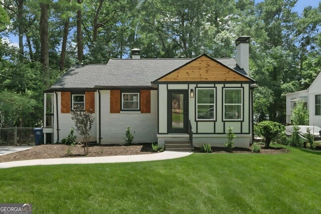 property at 1658 Altadena Pl SW