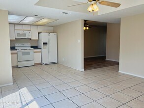 16029 N 25th Dr in Phoenix, AZ - Building Photo - Building Photo