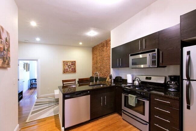 237 Northampton St, Unit 1 in Boston, MA - Building Photo - Building Photo