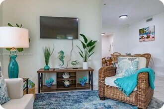 1635 Fletcher St in Hollywood, FL - Building Photo - Building Photo