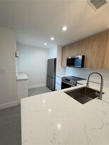 4808 NW 114th Ave in Doral, FL - Building Photo