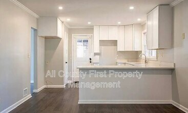 3377 Bobolink Cir SW in Atlanta, GA - Building Photo - Building Photo