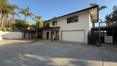1687 Burgundy Rd in Encinitas, CA - Building Photo - Building Photo