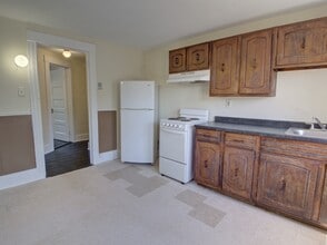 53 Tingley St, Unit 30 in Willimantic, CT - Building Photo - Building Photo