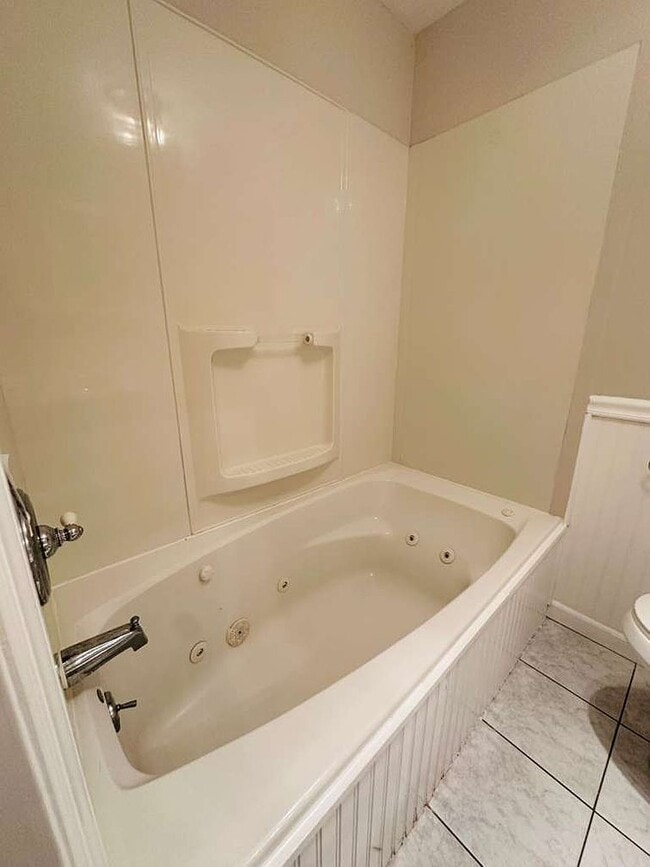 198 Lemon Rd in Farmingdale, NJ - Building Photo - Building Photo
