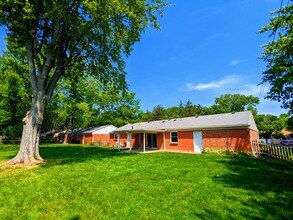 1118 Lincoln Park Blvd in Kettering, OH - Foto de edificio - Building Photo