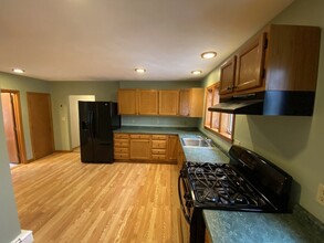 36 Upham St-Unit -1 in Salem, MA - Building Photo - Building Photo