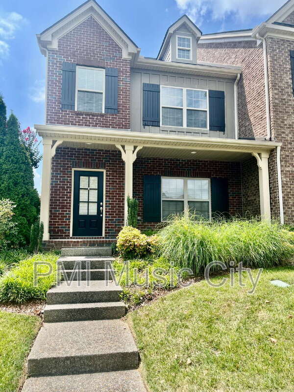 property at 956 Innsbrooke Ave