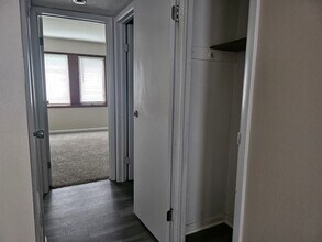 1716 D Ave NE in Cedar Rapids, IA - Building Photo - Building Photo