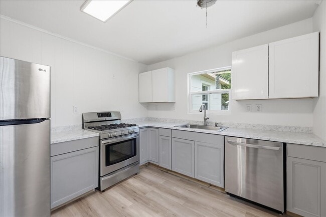 property at 519 S 13th St