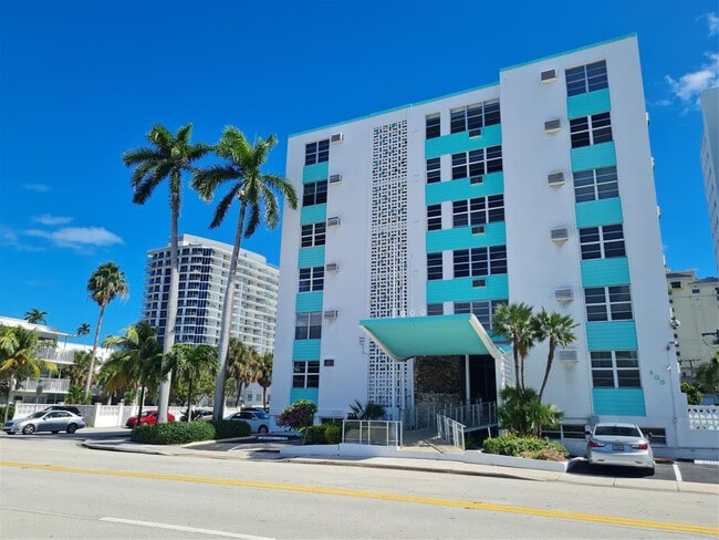 600 N Birch Rd in Fort Lauderdale, FL - Foto de edificio - Building Photo