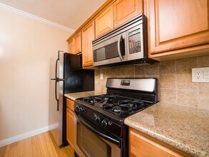 4718 Centinela Ave in Los Angeles, CA - Foto de edificio - Interior Photo