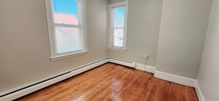 69 Mozart St, Unit 3 in Boston, MA - Building Photo - Building Photo