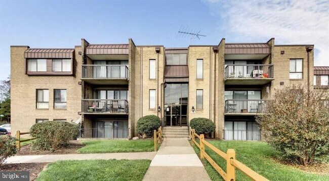 property at 7598 Gales Ct