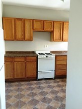 1704 W Glenlake Ave-Unit -1704-2 in Chicago, IL - Building Photo - Building Photo