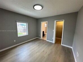 1436 SW 21st St in Miami, FL - Building Photo - Building Photo