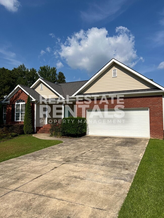 property at 1121 Castle Dr
