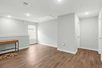 14543 Camino Wy in San Antonio, TX - Building Photo - Building Photo