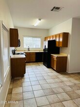 9426 W Monroe St in Peoria, AZ - Building Photo - Building Photo