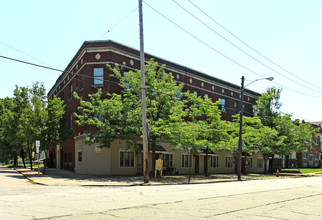 Eastlake Apartments in Cleveland, OH - Building Photo - Building Photo