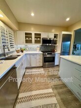 31 Del Mesa Carmel in Carmel, CA - Building Photo - Building Photo
