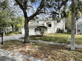 18221 Sandy Pointe Dr in Tampa, FL - Building Photo